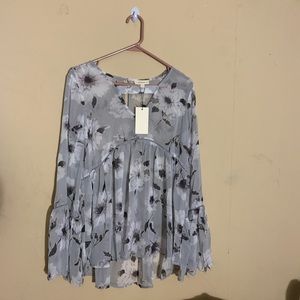 NWT flowy top